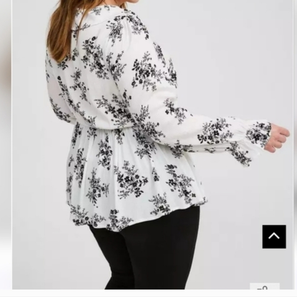 NWT TORRID 3X Gauze Long Sleeve Ruffle Trim Top - Picture 2 of 5